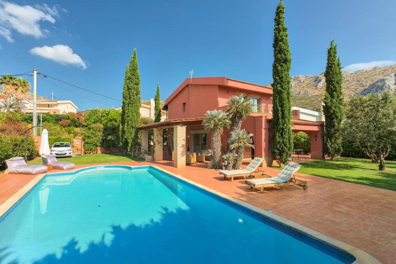 סוניו Villa Casa Del Sol With Private Pool מראה חיצוני תמונה